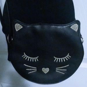 🆕🐾 TORRID Crossbody Bag Adorable Round Face Cat
